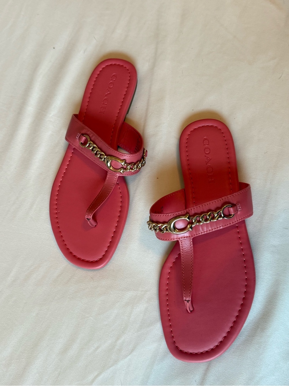 COACH | Jacklyn Coral Pink Leather Chain-Trim Thong Sandals | US 9.5B - Picture 2 of 6